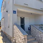 Διαμέρισμα Sirius Silba